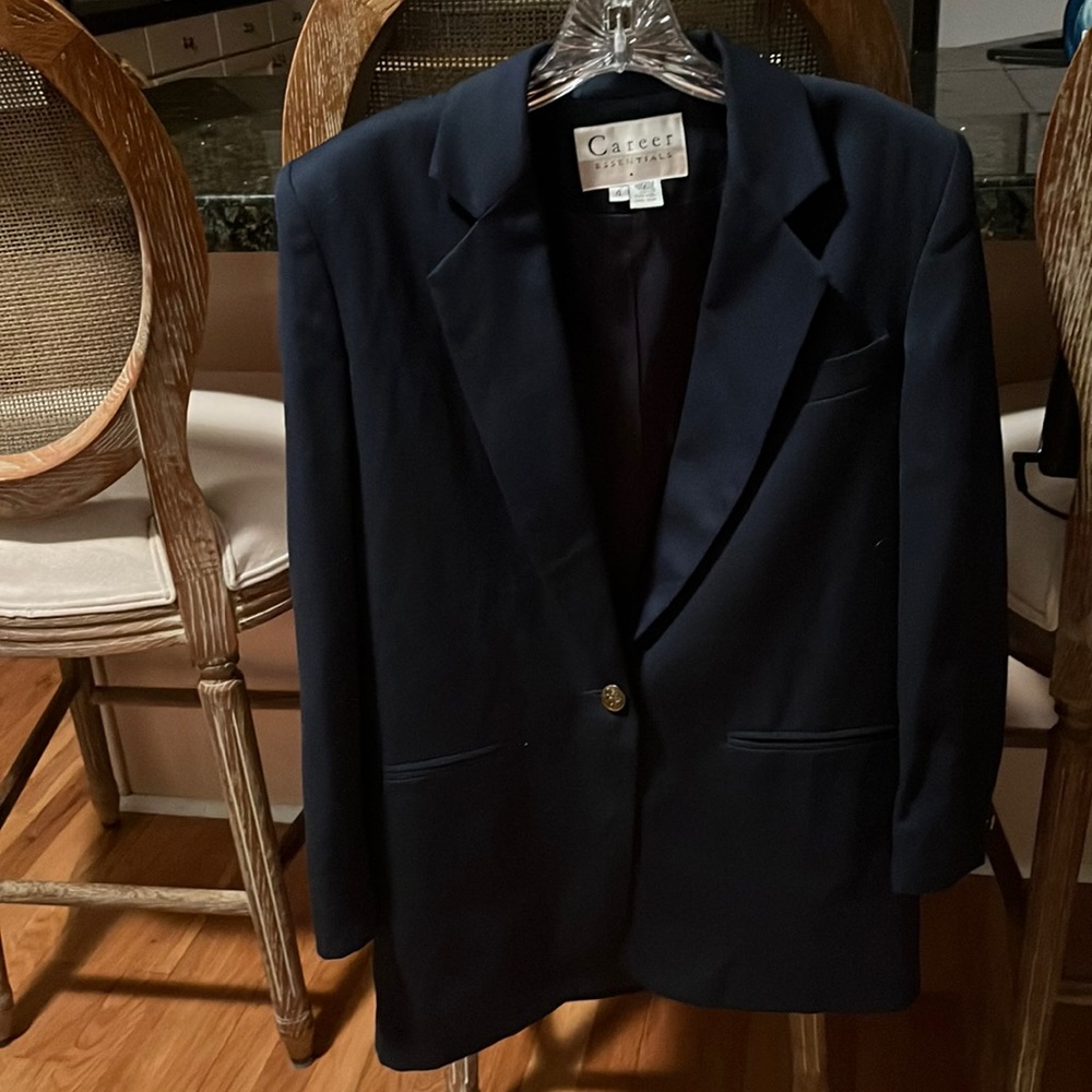 Career Essentials navy blazer size 4.